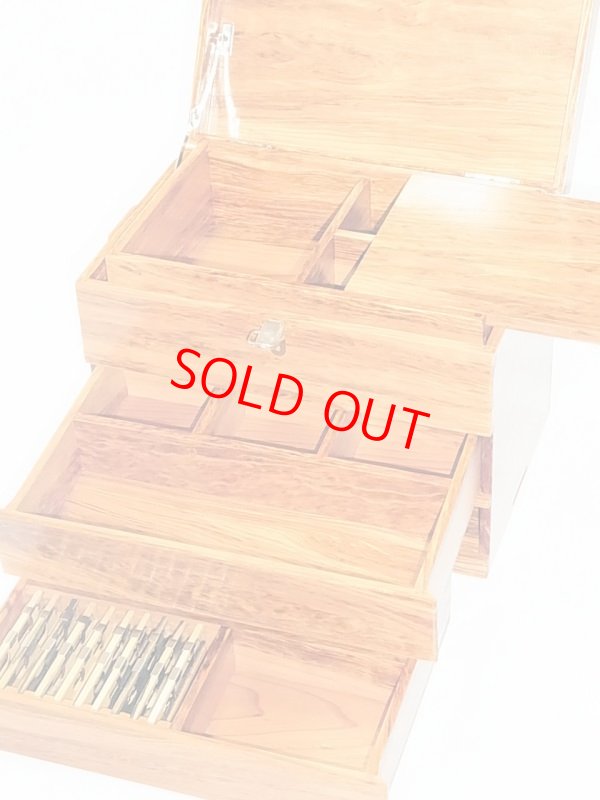 画像3: 総屋久杉道具箱　大　二段引き出し　変わり開け　黒柿仕掛け巻き１０本付き　ベルト付き