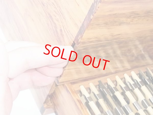 画像8: 総屋久杉道具箱　大　二段引き出し　変わり開け　黒柿仕掛け巻き１０本付き　ベルト付き