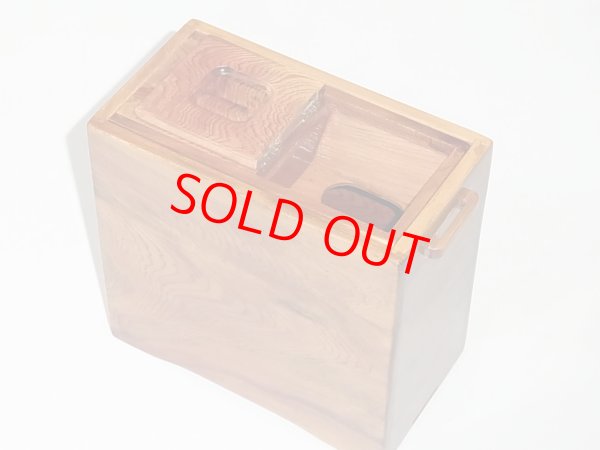 画像2: 国産杉材使用　上部スライド式高級水箱　鏡面仕上げ　黒柿つまみ ベルト付き