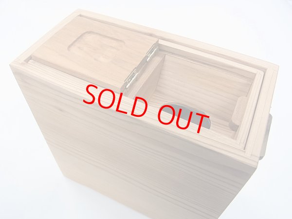 画像2: 感謝価格！国産杉材使用　上部スライド式水箱　無塗装　黒柿つまみ