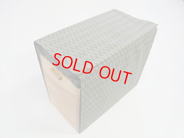 画像11: 国産杉材使用　座布団付き総引き出し合切箱　合切箱カバー、 ベルト付き