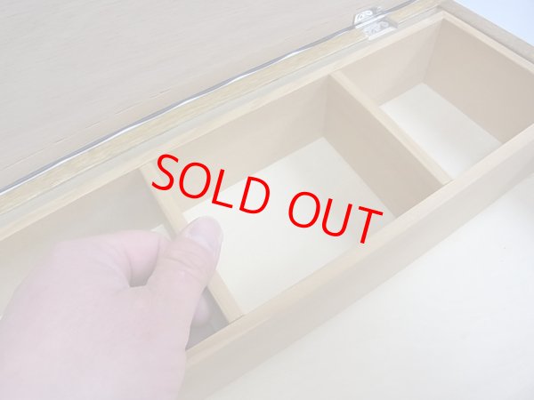 画像4: 桐材使用　座布団付き合切箱　組作り ベルト付き 大