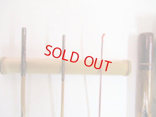 画像2: 新作　竿昭作　たなご竿　朱赤梨地粉研ぎ出し　矢竹　真竹削り穂 　三本継ぎ　一尺二寸