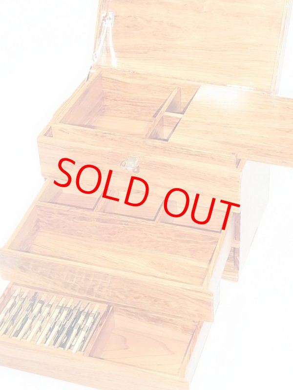 画像3: 総屋久杉道具箱　大　二段引き出し　変わり開け　黒柿仕掛け巻き１０本付き　ベルト付き