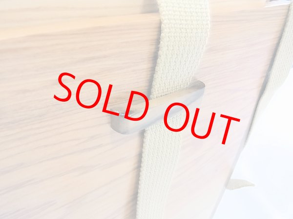 画像4: 国産杉材使用　座布団付き合切箱　１段引き出し　ワイドタイプ　ベルト付き