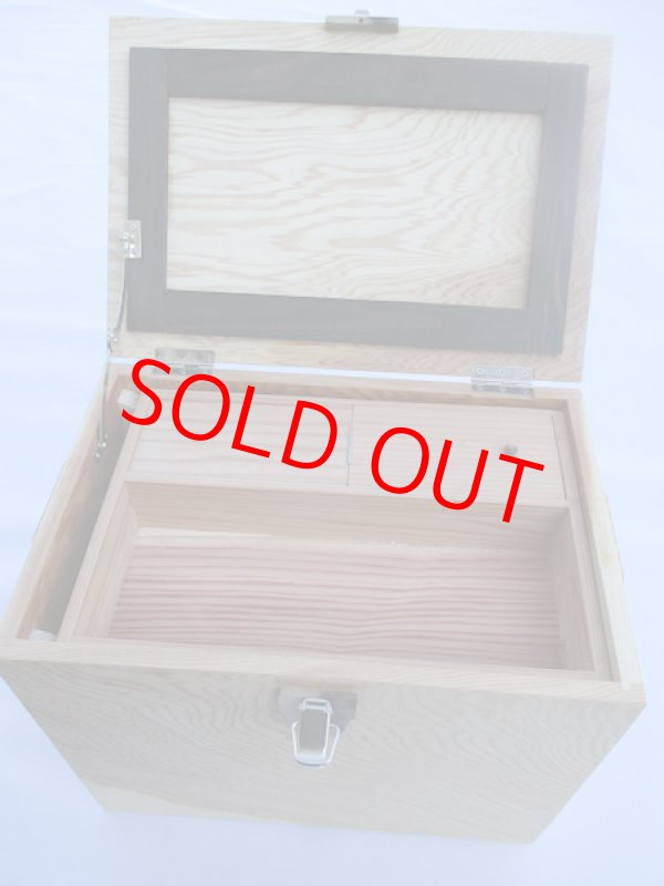 画像2: 新春初売り！３０％ＯＦＦ！国産杉材、黒柿材使用　合切箱　無塗装　なかご蓋スライド２枚式開閉　 ベルト付き 